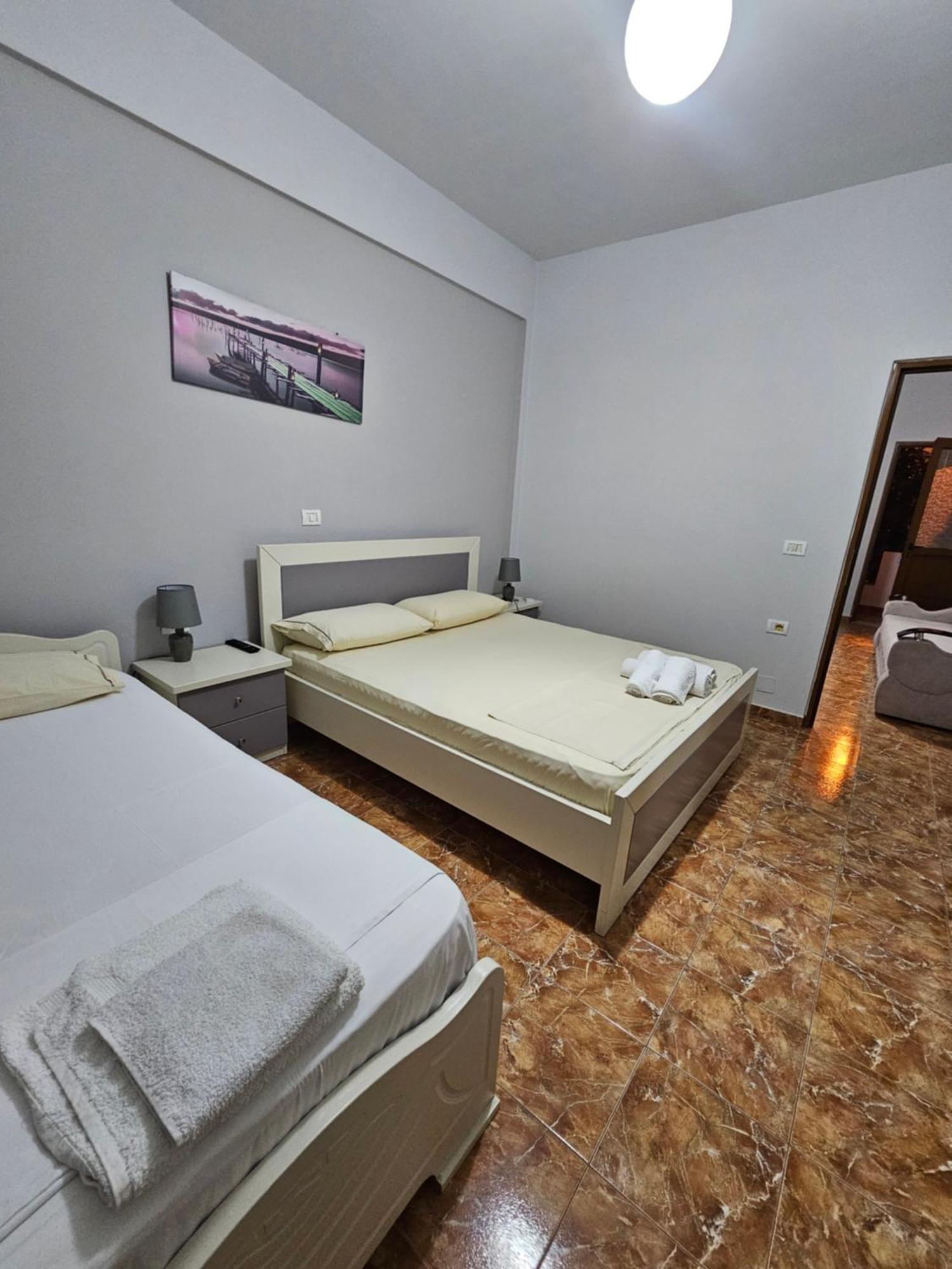 Lux Apartments Ксамил Стая снимка